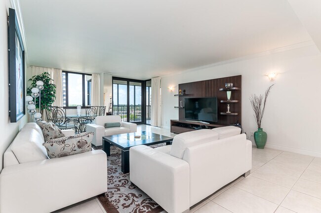 Building Photo - 3400 S Ocean Blvd