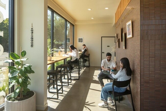 Building Photo - Arts Plaza