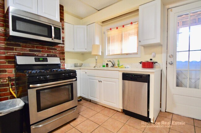 Foto del edificio - 131 Orleans St