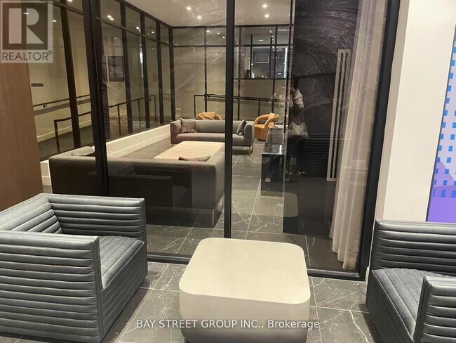 Photo du bâtiment - 308 Jarvis St