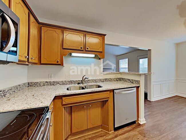 Foto del edificio - 101 Fawcett Ct