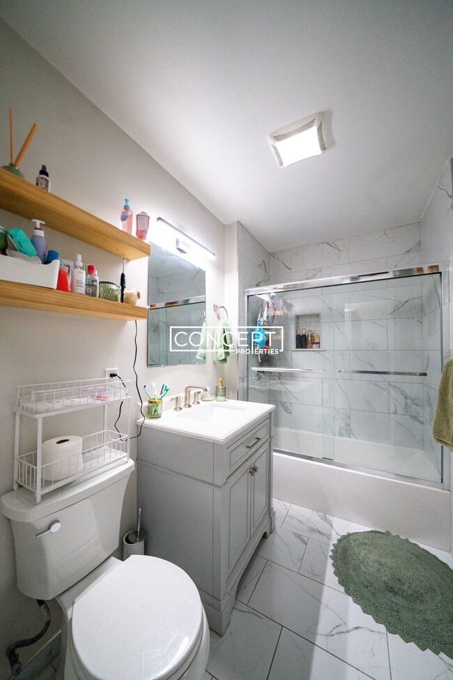 Foto del edificio - 724 Parker St