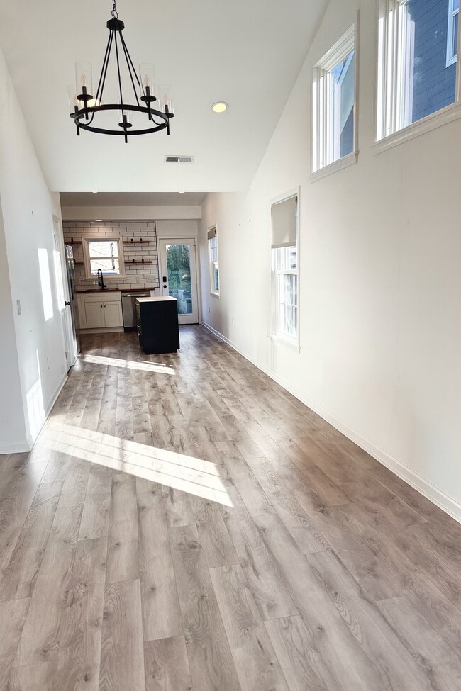 Foto del edificio - 716B 29th Ave N