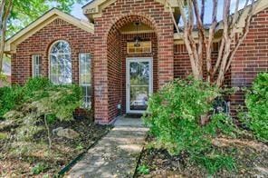 Building Photo - 2078 Camelot Dr