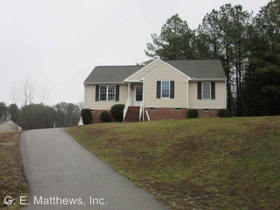 25123 Forest Ave, North Dinwiddie, VA 23803 House Rental in North