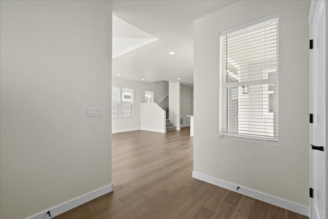Building Photo - Spacious 4-Bedroom Home with Modern Comforts