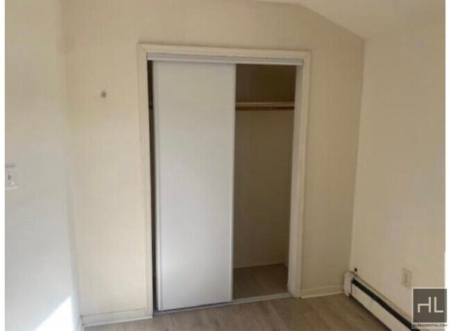 Building Photo - 109 DRIVE