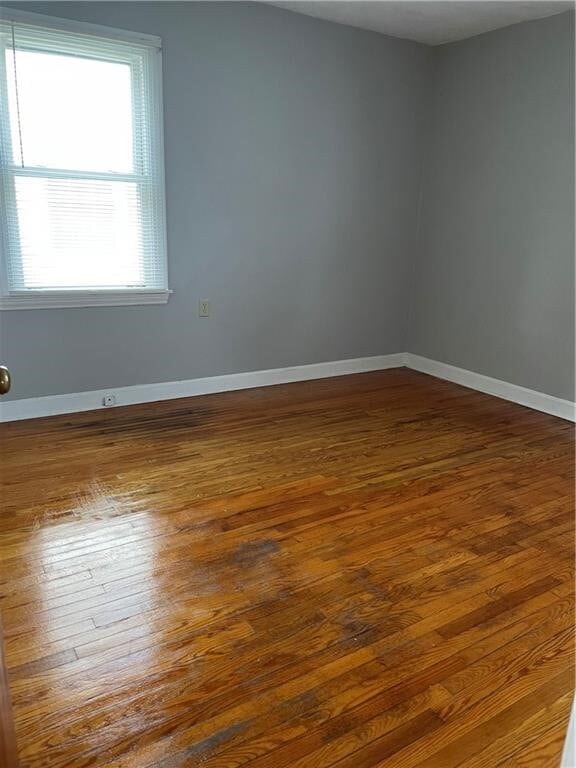 Building Photo - 560 Beecher St