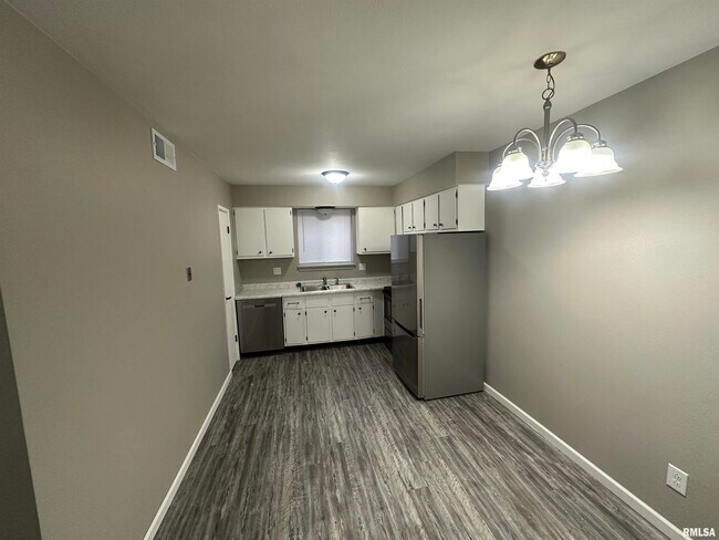 Foto del edificio - 2915 W Cannes Dr