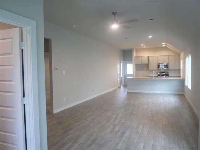 Building Photo - 2722 Oakleaf Ash Ln