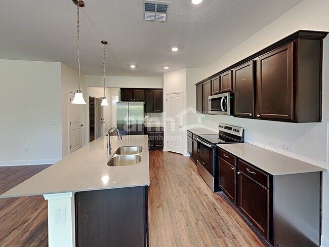 Building Photo - 20443 Calla Lily Dr