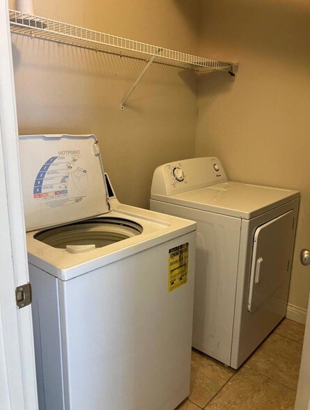 Foto del edificio - 1302 Stags Way