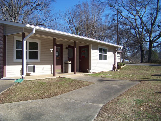 Oficina en las instalaciones - Heflin Oaks Apartments