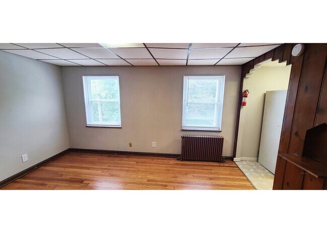 Building Photo - 960 Ludlow Ave