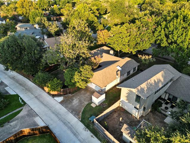 Foto del edificio - 2942 Forest Hills Ln