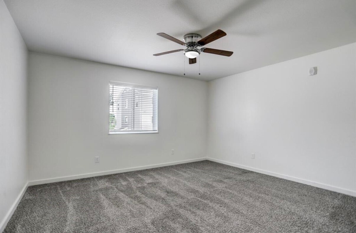 Foto del edificio - 21155 Gosling Rd