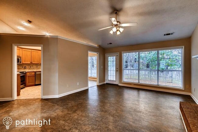 Building Photo - 680 Trellis Pond Ct