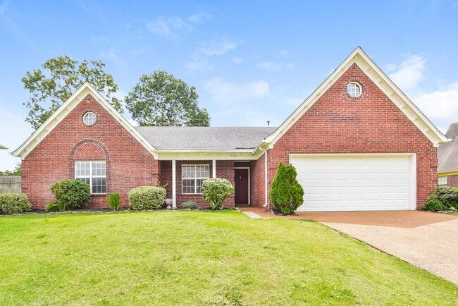 Building Photo - 9785 Kingsridge Dr