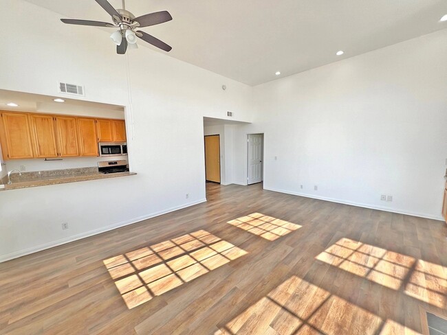 Foto del edificio - 15507 Moorpark St