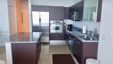 Building Photo - 3029 NE 188th St