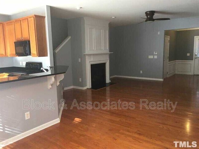 7029 Racine Way photo'