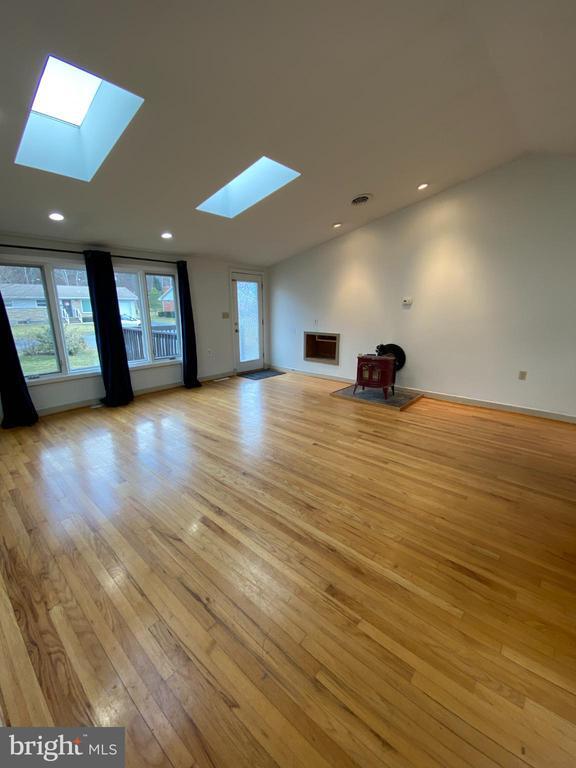 Foto del edificio - 1030 Georgia Ave