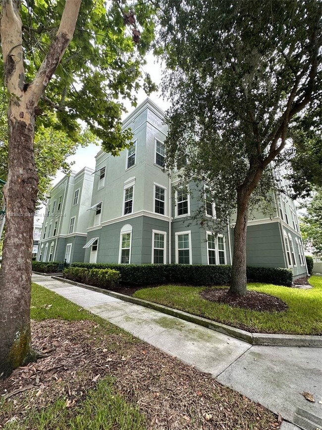 Building Photo - 497 Water St
