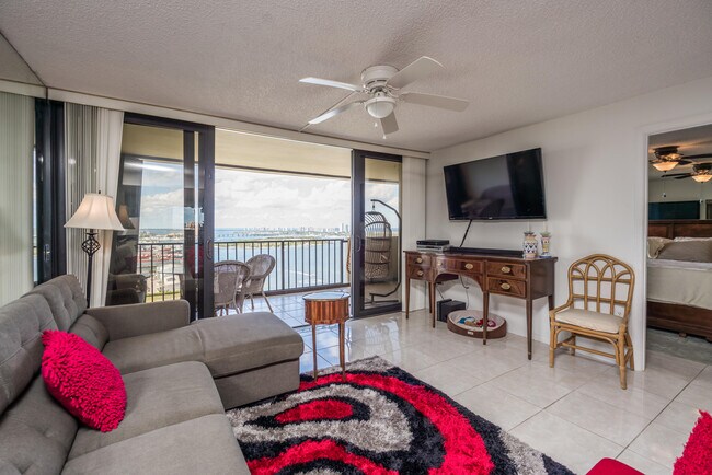 Foto del edificio - 5600 N Flagler Dr