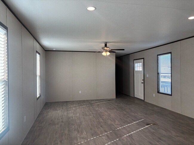 Foto del edificio - 204 Linda St