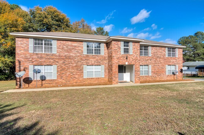 Building Photo - 1117 Fairlane Drive, Unit 3