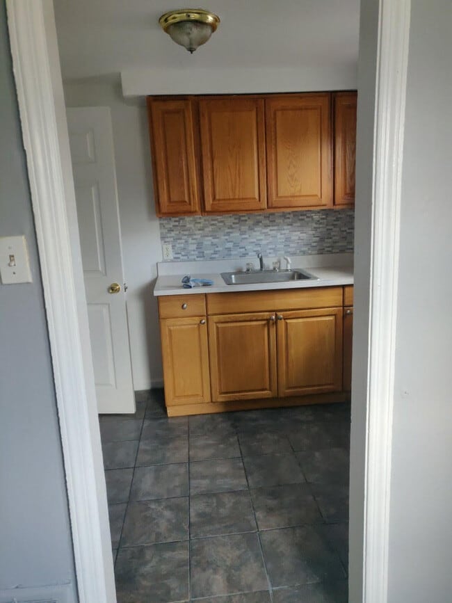 Kitchen - 780 Taunton Pl