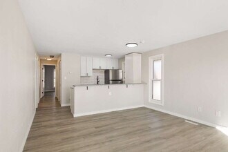 Building Photo - 2430 Pattison Ave