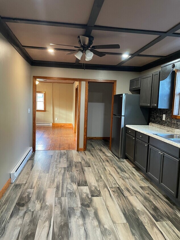 Foto principal - 910 N Warren St