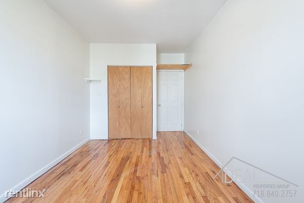 Building Photo - 285 Sackett St