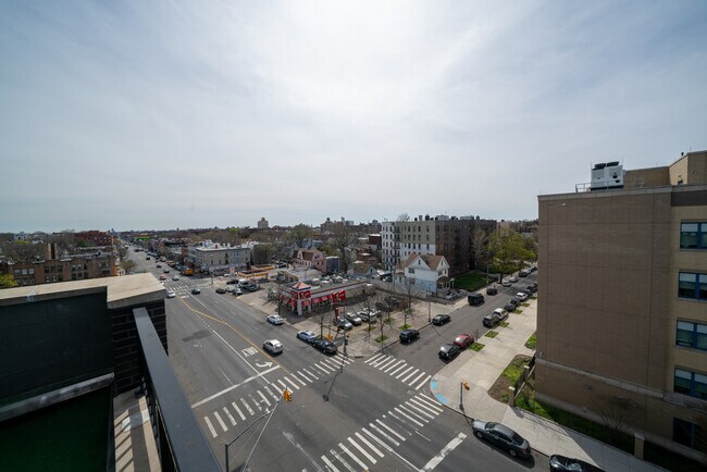 Building Photo - 52 Hinckley Plz