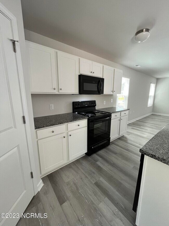 Foto del edificio - 2917 Ember Brook Ct