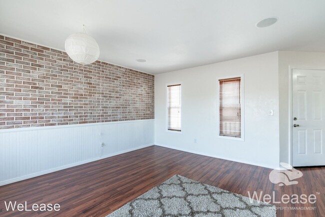 Building Photo - 1 br, 1 bath House - 6735 Amherst St. #5