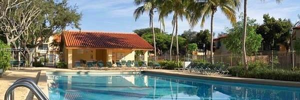 Foto del edificio - 10119 SW 77th Ct