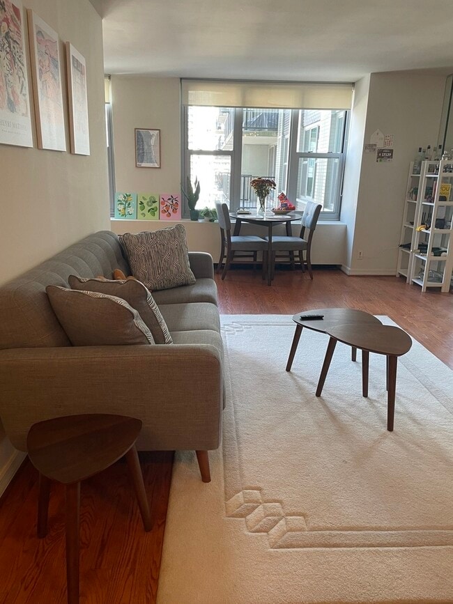 Foto del edificio - 400 E Randolph St