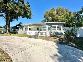 Building Photo - 6613 Orchard Dr N