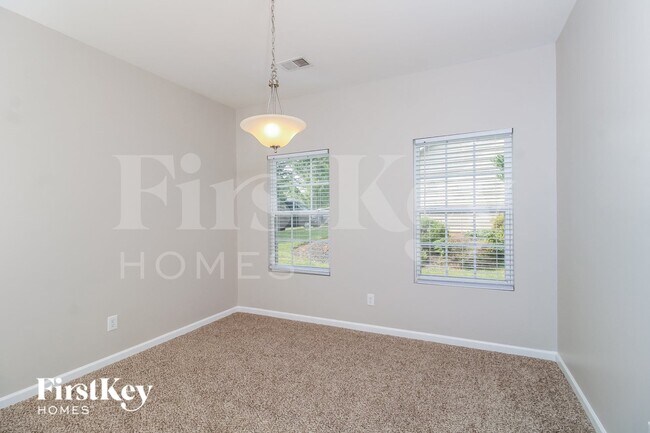 Foto del edificio - 169 Silver Creek Trail