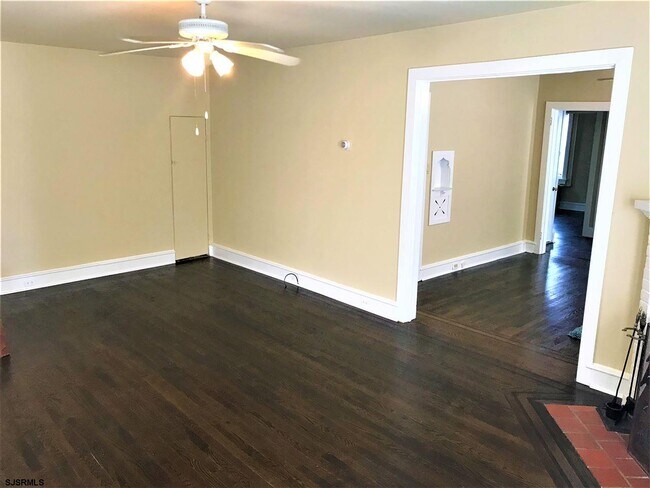 Foto del edificio - 119 N Jasper Ave