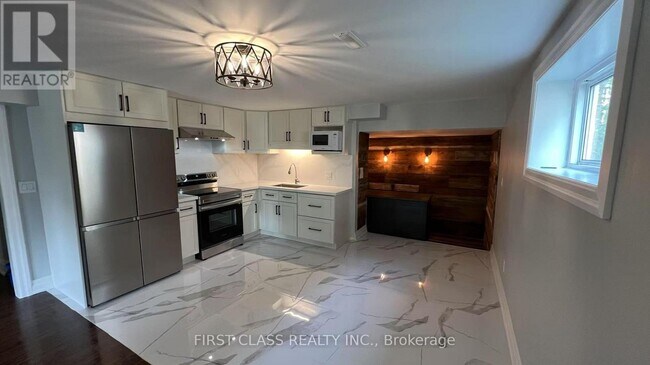 Photo du bâtiment - 3082 Lindenlea Dr