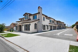 Building Photo - 16385 Valencia Ave