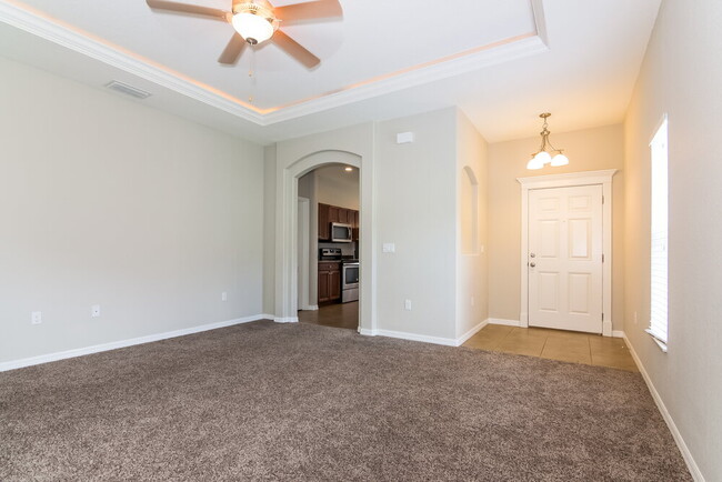 Foto del edificio - 6854 Glenbrook Dr