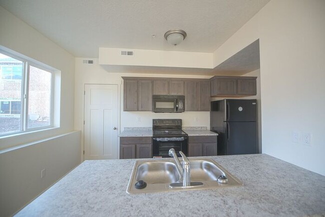 Building Photo - The Meadows 2 Bed 2 Bath -Leasing NOW!