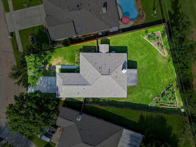 Building Photo - 5206 Chasewood Dr