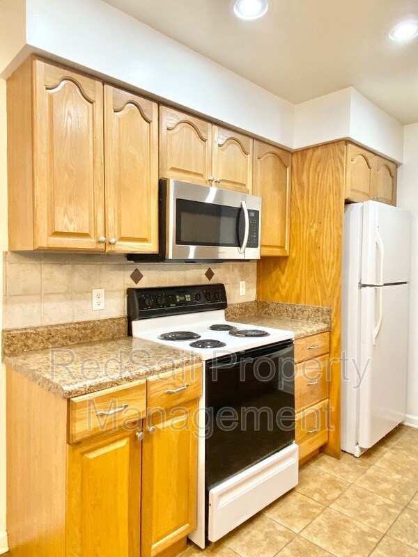 Foto del edificio - 1055 Still-Harbor Cir