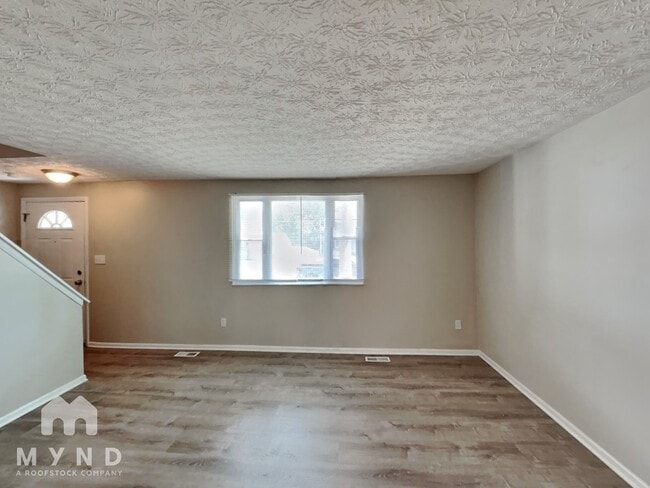 Building Photo - 1279 Glenview St