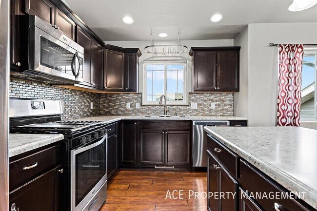 Building Photo - 501 Ballista Blvd